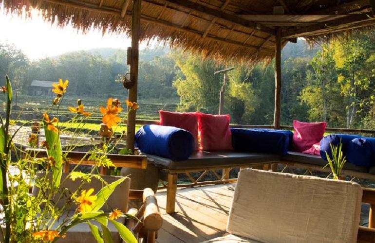 Bar, Kamu Lodge