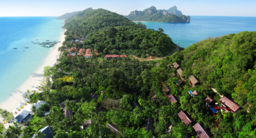 Beach Front Suite, Zeavola