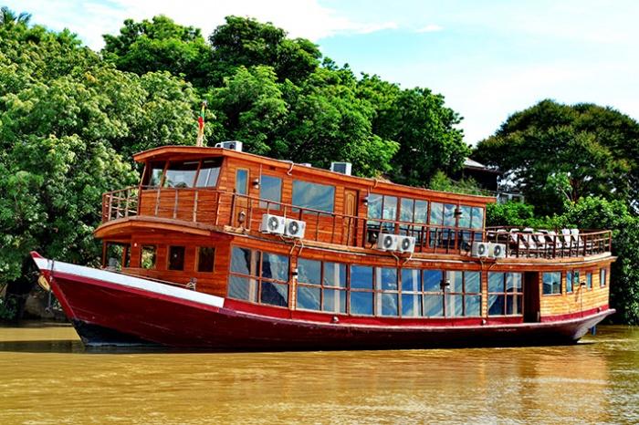 Princess Royal exterior