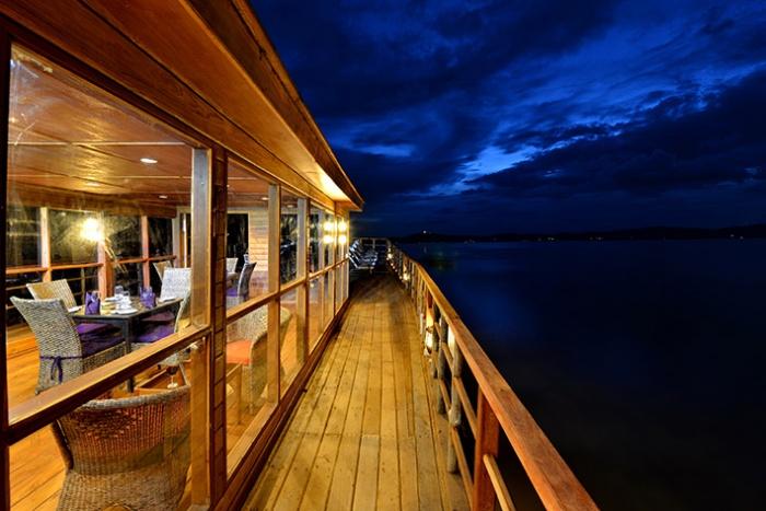 Bar area walkway