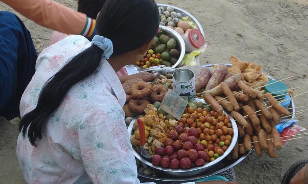 Snacks, Bhamo