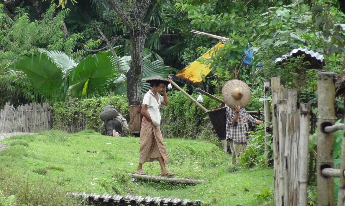 Locals, Putao