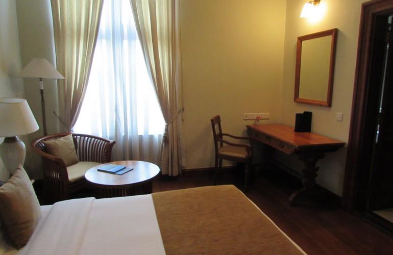 Superior room, Galle Face Hotel