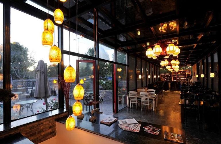 Restaurant, Cote Cour