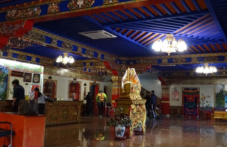 Lobby, Gesar Hotel