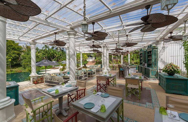 La Terrasse Des Colonies Restaurant, The Luang Say Residence