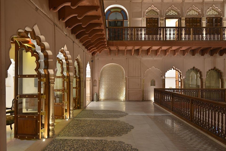 Hall, Haveli Dharampura