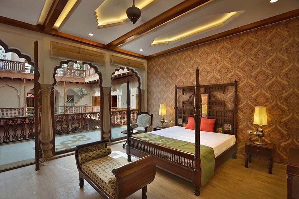 Inside Room, Haveli Dharampura