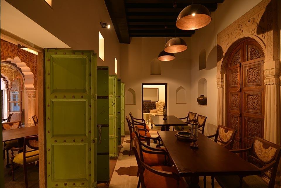 Bar, Haveli Dharampura