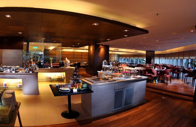 Cafe Majestic, Riverside Majestic
