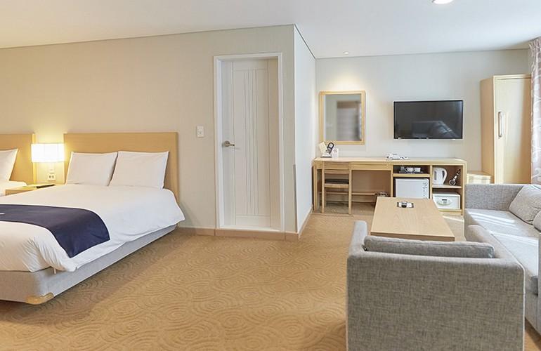 Family suite, Towerhill Hotel