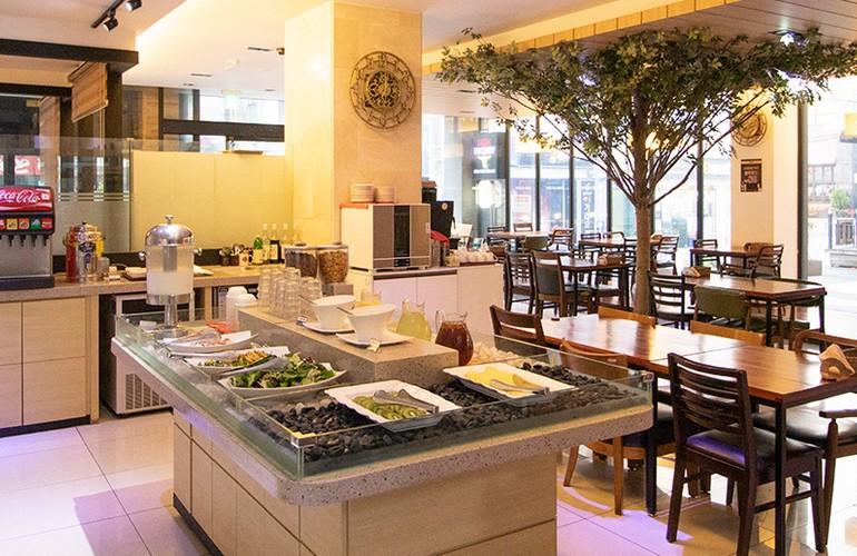 Restaurant, Towerhill Hotel