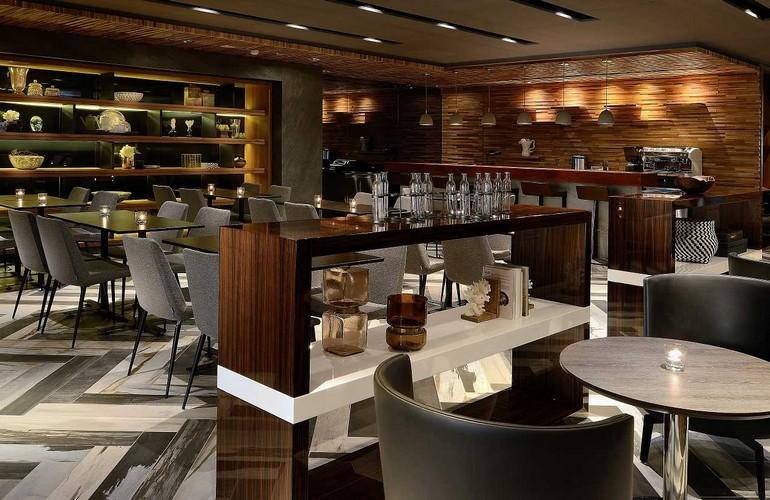 Park Café, Park City Hotel