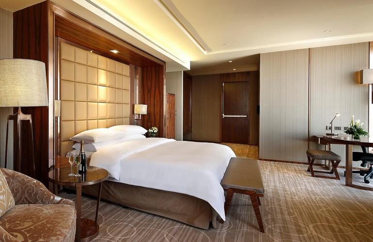 Bedroom, Crowne Plaza Kunming City Centre
