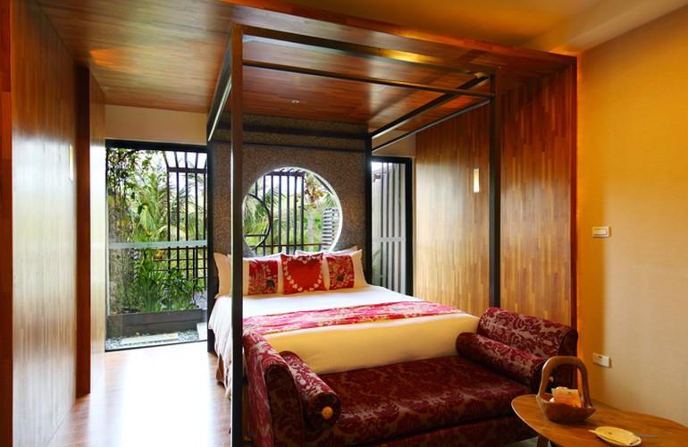 Superior Room, Caesar Park Hotel