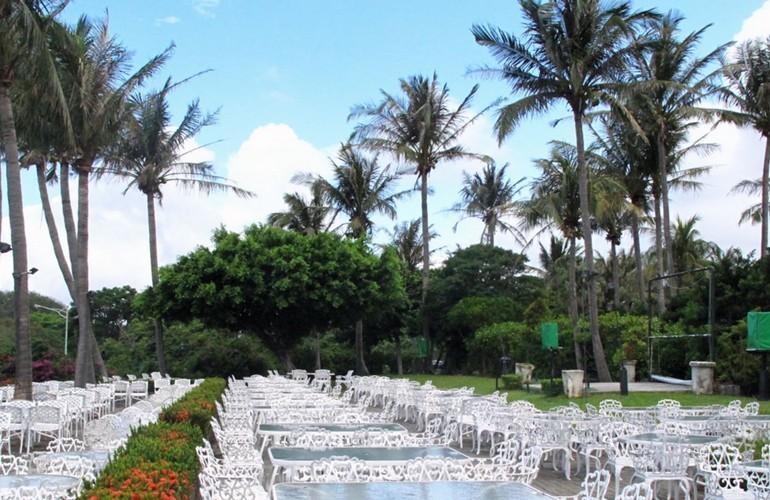 Garden BBQ, Caesar Park Hotel