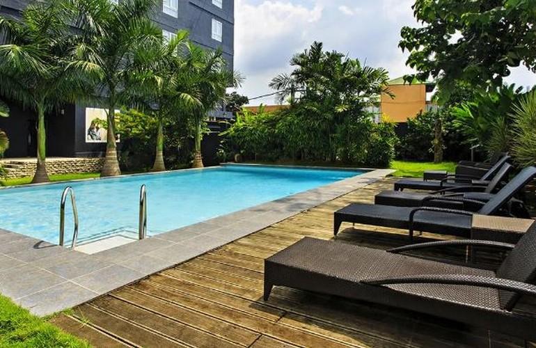 Swimming pool, The Henry Hotel Cebu