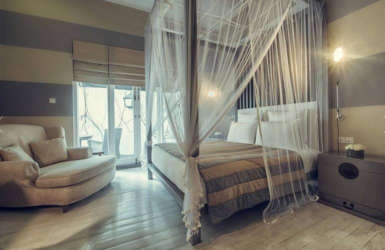 Suite, Tintagel Colombo