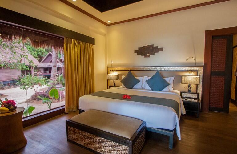 Beach View Villa, Cauayan Island Resort