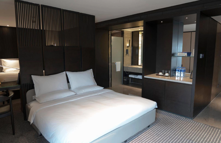 Deluxe Family Suite