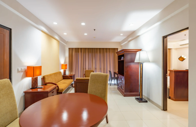 Junior Suite living area