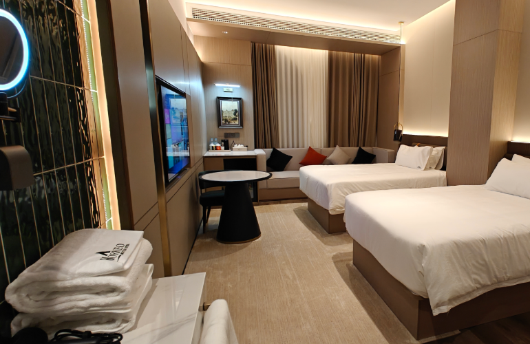 Business Retreat Twin